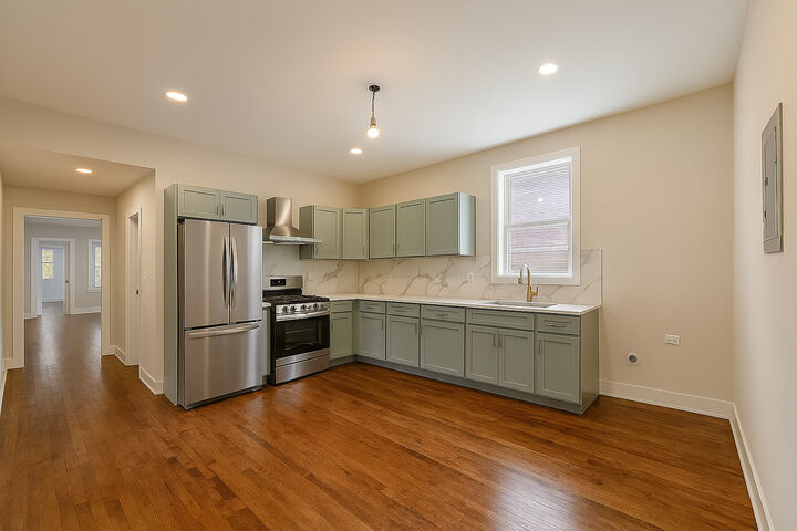 Property Photo: 2506 S Hamlin Avenue 2 IL 60623