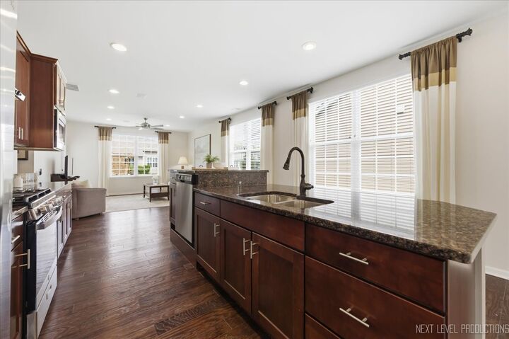 Property Photo:  1410 Justice Court  IL 60404 
