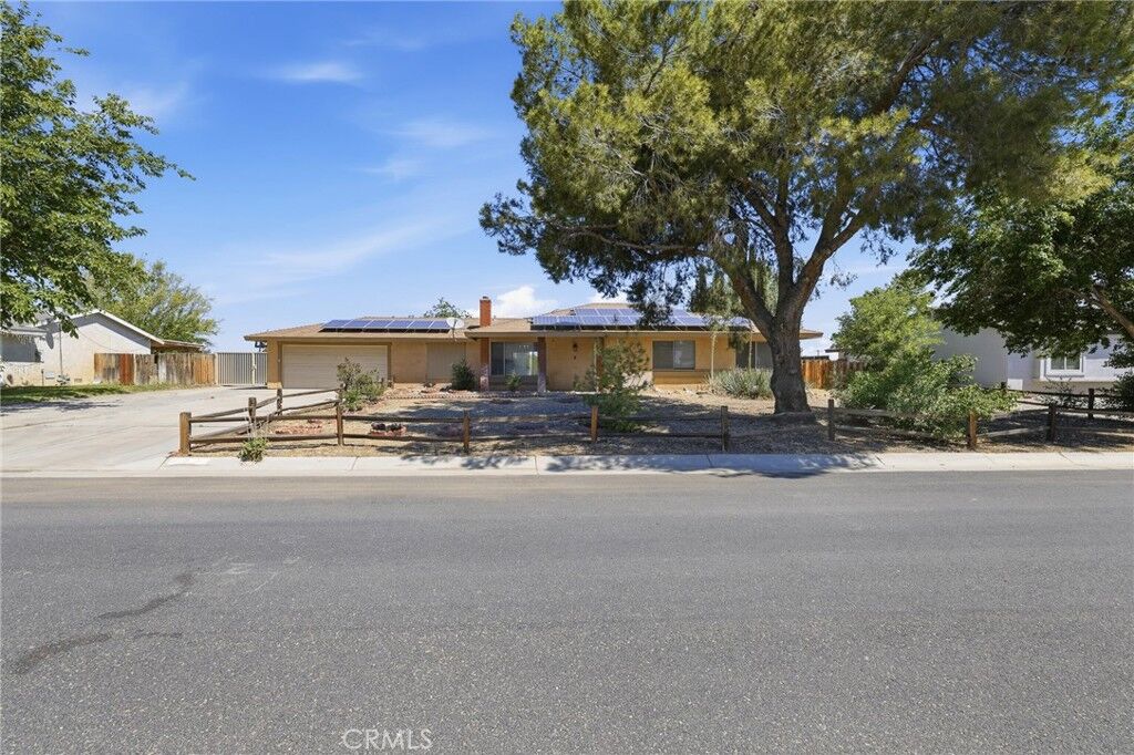 Property Photo:  9837 E Avenue R10  CA 93543 