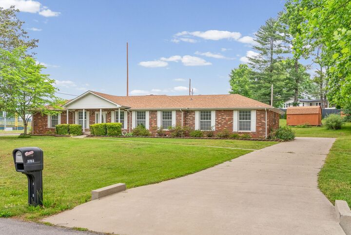 Property Photo:  2293 Dogwood Ln  TN 37043 