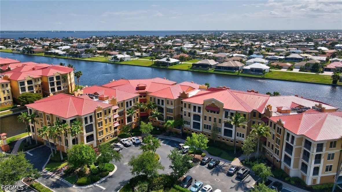 Property Photo:  98 Vivante Boulevard 410  FL 33950 