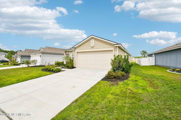 Property Photo:  2225 Willow Gln Lane  FL 32043 