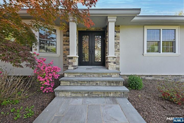 Property Photo:  40 Plymouth Road  NJ 07642 