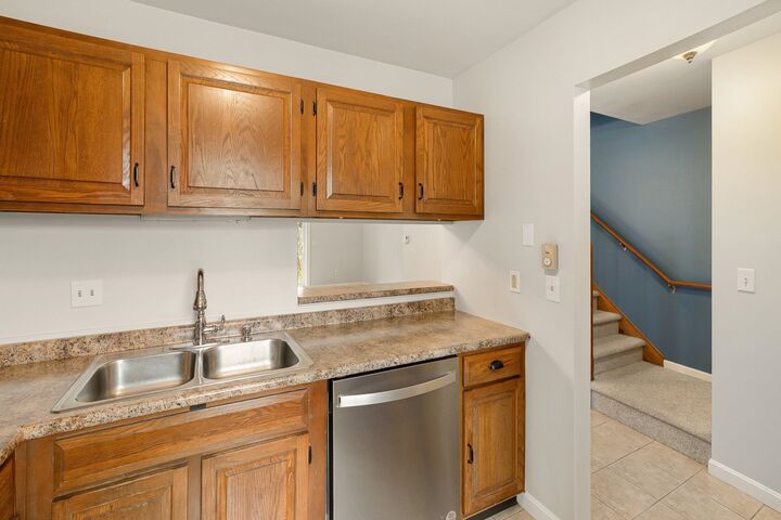 Property Photo:  249 Twin Oaks Terrace  VT 05403 