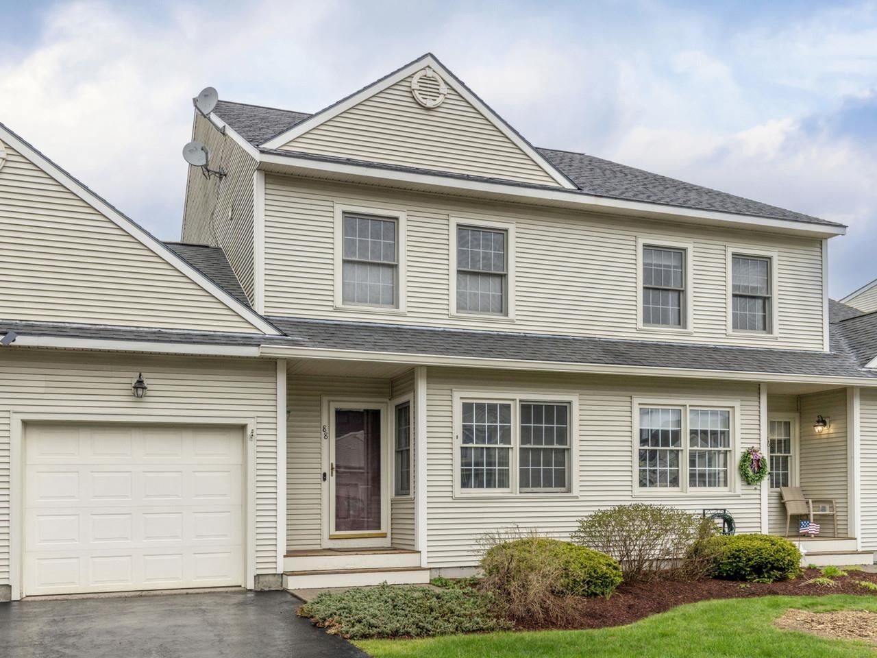 Property Photo:  88 Chelsea Place  VT 05495 