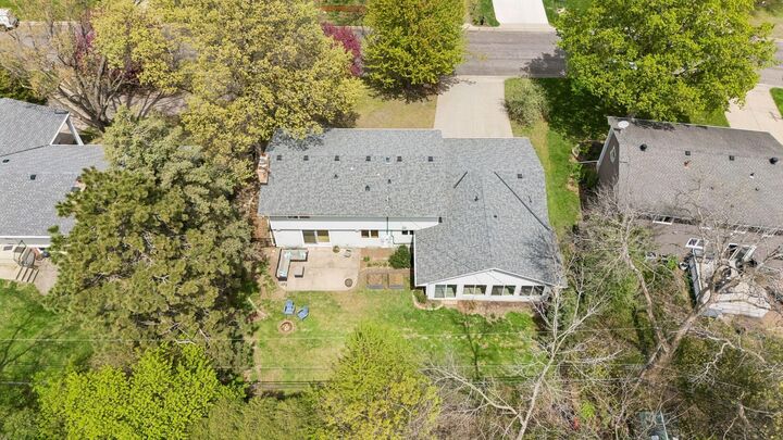 Property Photo:  8817 Westmoreland Lane  MN 55426 