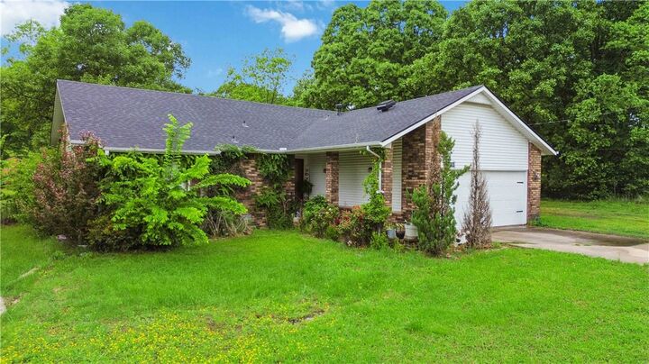 Property Photo:  3830 Primrose Lane  AR 72764 