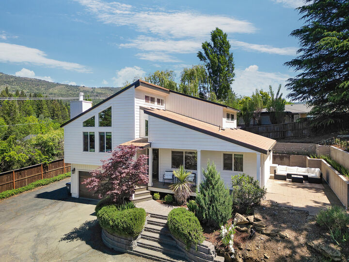 Property Photo:  23 San Marcos Drive  OR 97504 