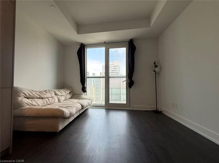Property Photo:  308 Jarvis Street  ON M5A 2P2 