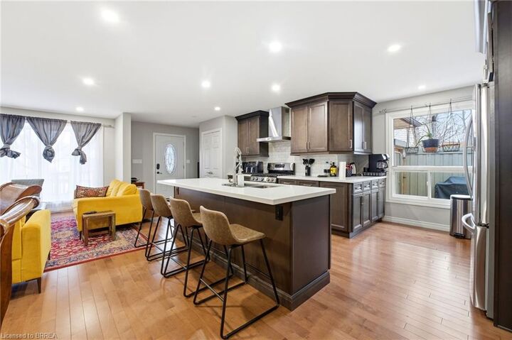 Property Photo:  179 Banbury Road  ON N3P 1E6 