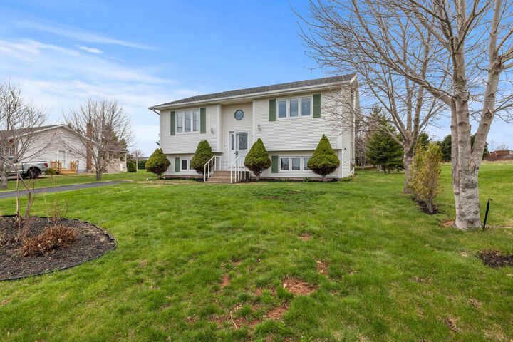 Property Photo:  2 Kenwood Circle  PE C1E 1Z8 