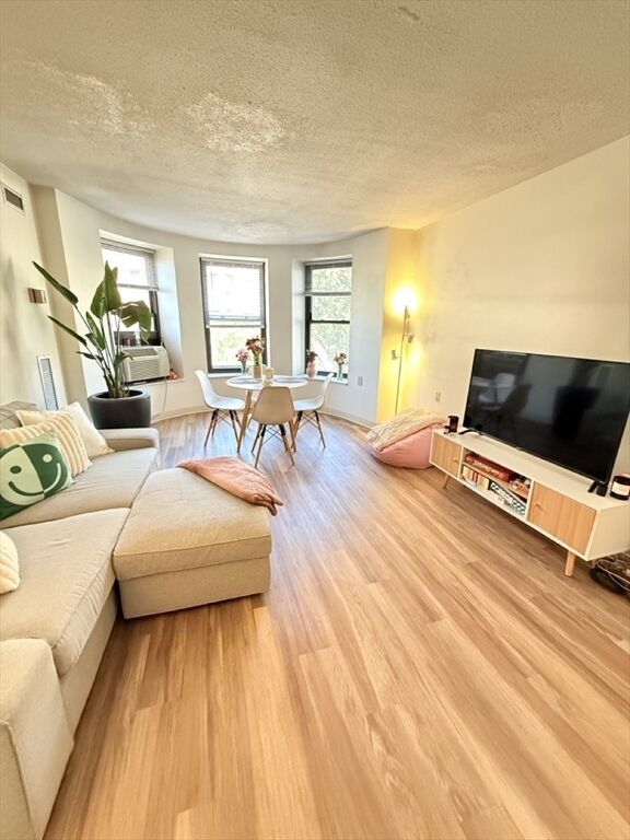 Property Photo:  78 Westland Avenue 208  MA 02115 