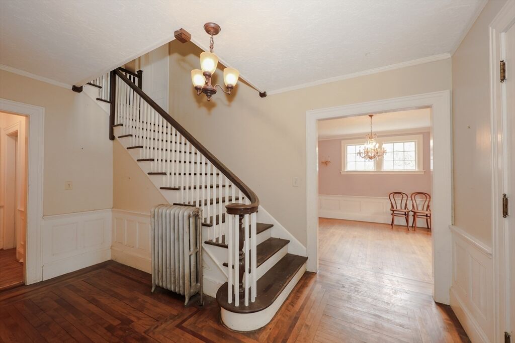 Property Photo:  8 Crescent Hts  MA 01420 