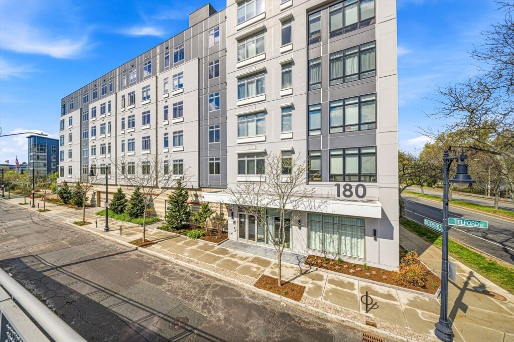 Property Photo:  180 Telford St 312  MA 02135 