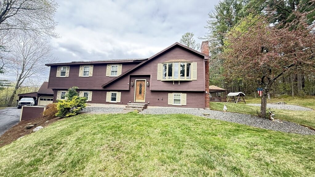 Property Photo:  83 Ash St  MA 01562 