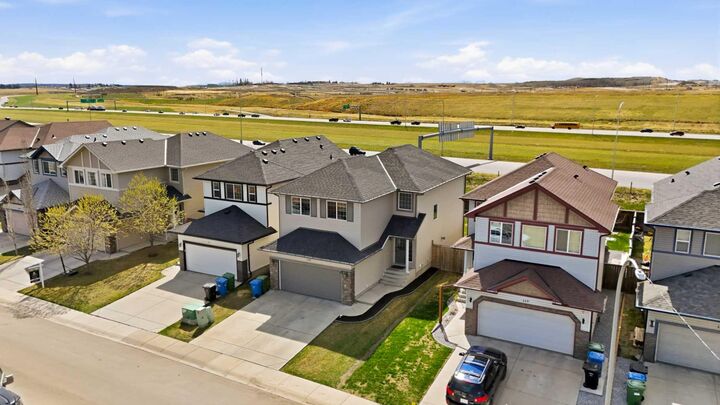 Property Photo:  115 Everwoods Park SW  AB T2Y 0G3 