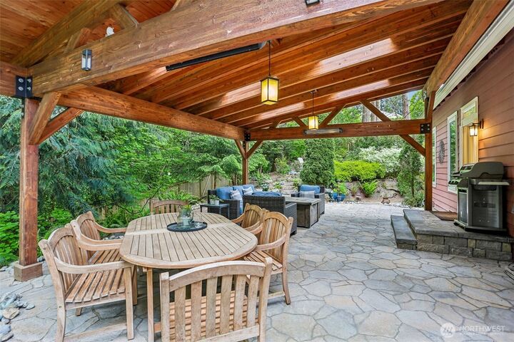 Property Photo: 9975 185th Court NE WA 98052
