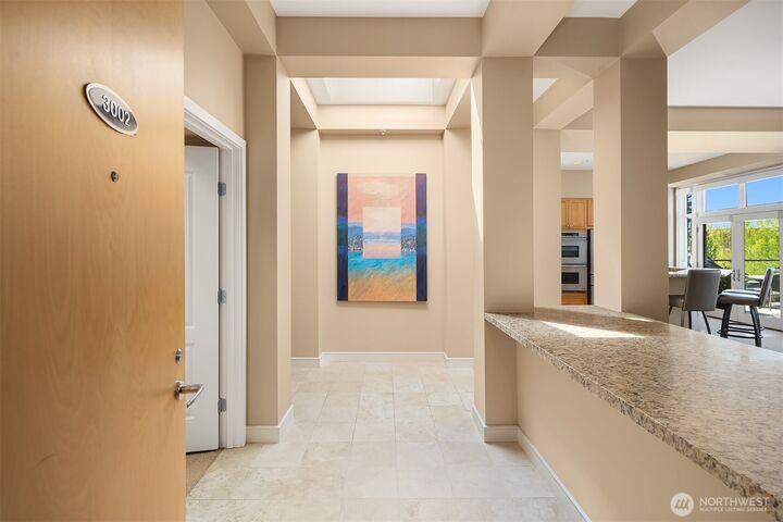 Property Photo:  5726  Lake Washington Boulevard NE 3002  WA 98033 