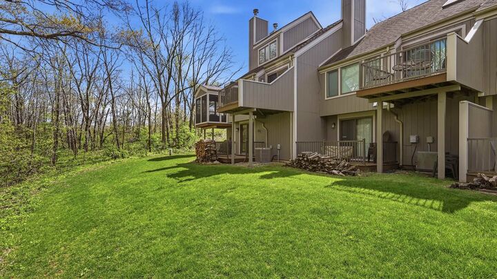 Property Photo:  147 Plum Cove Drive  IL 61036 