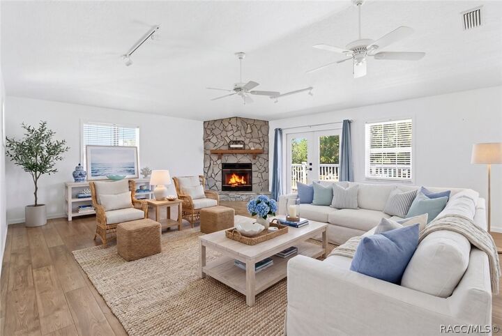Property Photo:  1931 NW 18th Street  FL 34428 