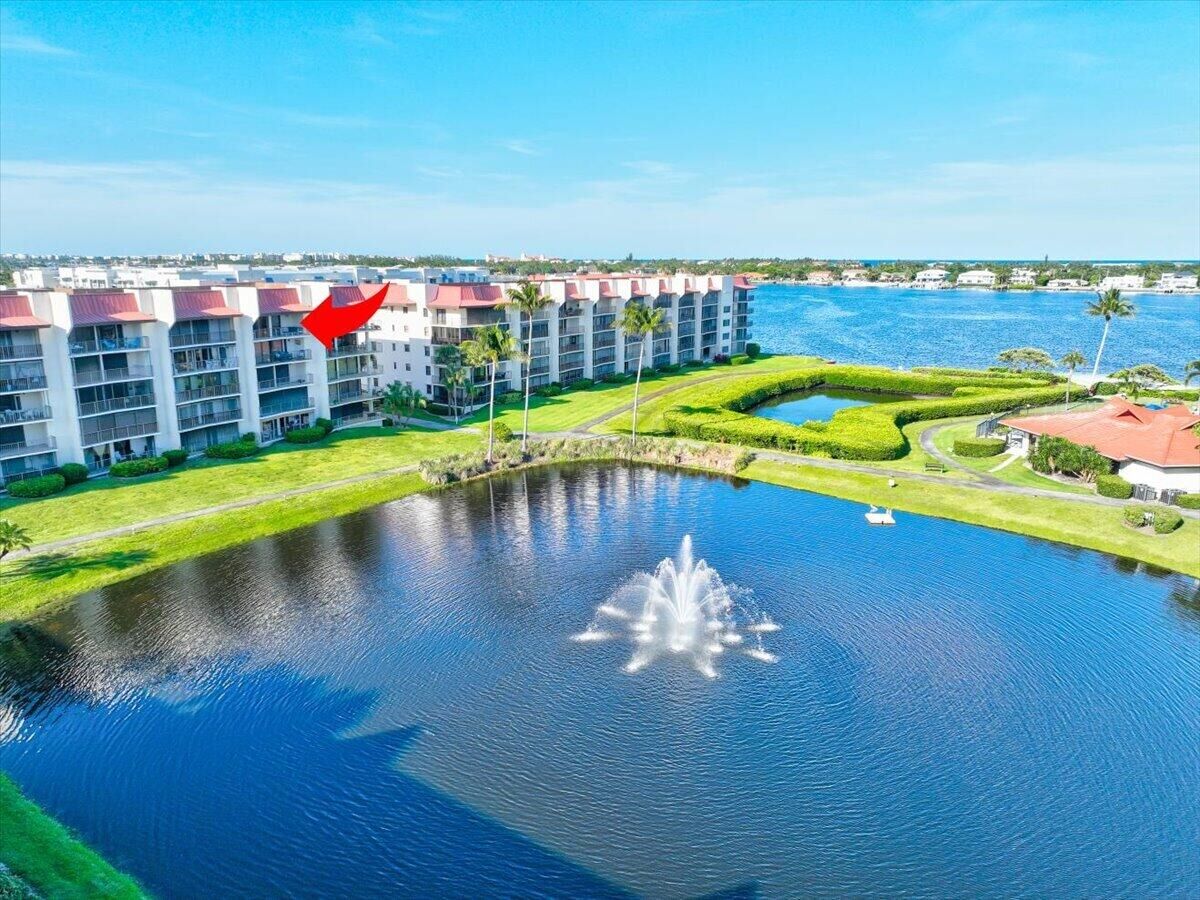 Property Photo:  7030 Half Moon Circle 515  FL 33462 