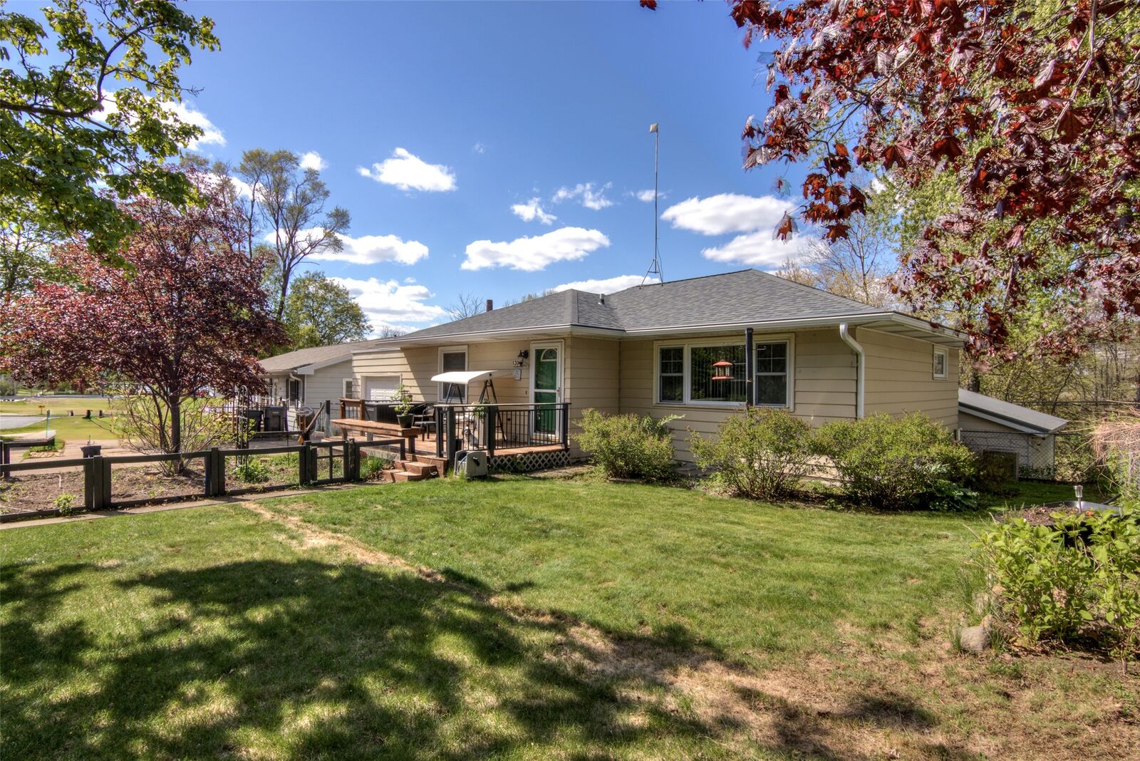 Property Photo:  1304 Fairway Street  WI 54701 