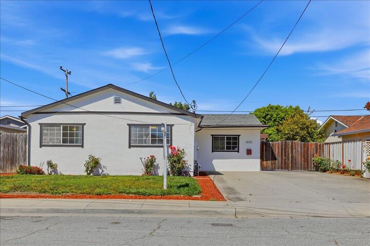 Property Photo:  40140 Kelly Street  CA 94538 