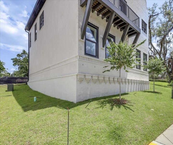 Property Photo: 275 S Franklin Boulevard 6 FL 32301