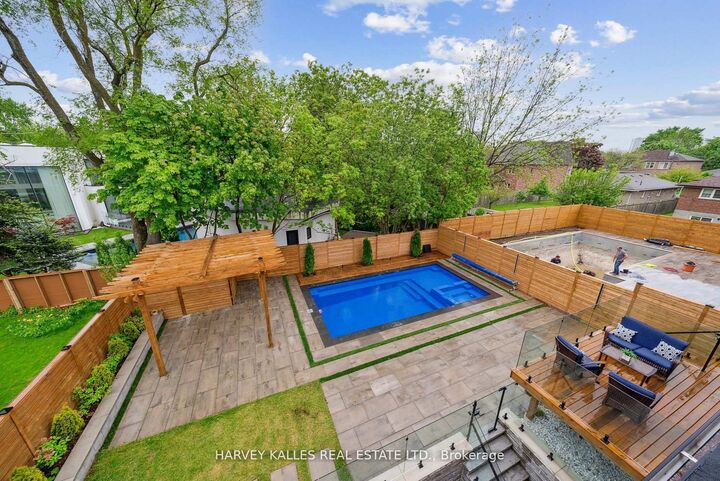 139 Newton Drive — photo 1