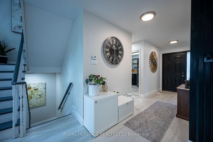 Property Photo: 84 Green Briar Road 26 ON L9R 1R4