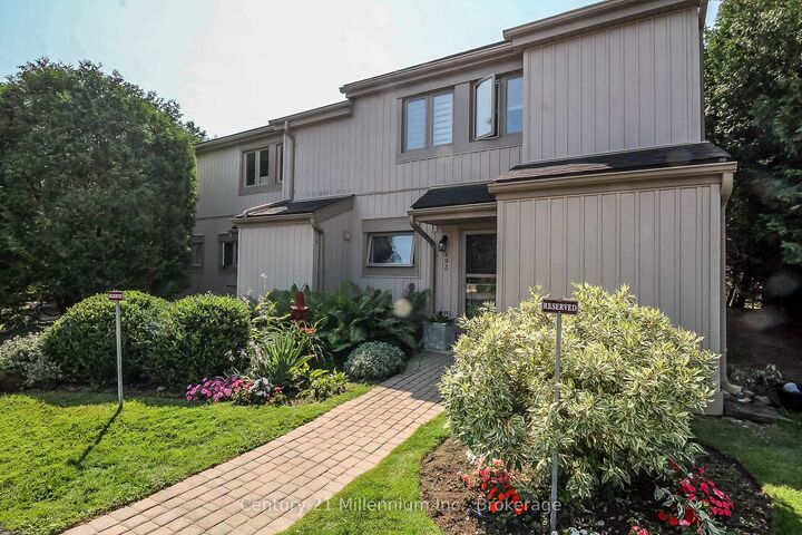 Property Photo:  493 Oxbow Crescent  ON L9Y 5B4 