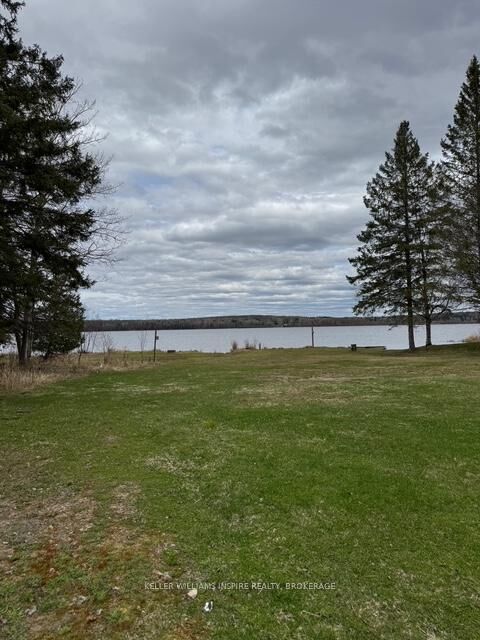 138 Islandview Lane S — photo 1
