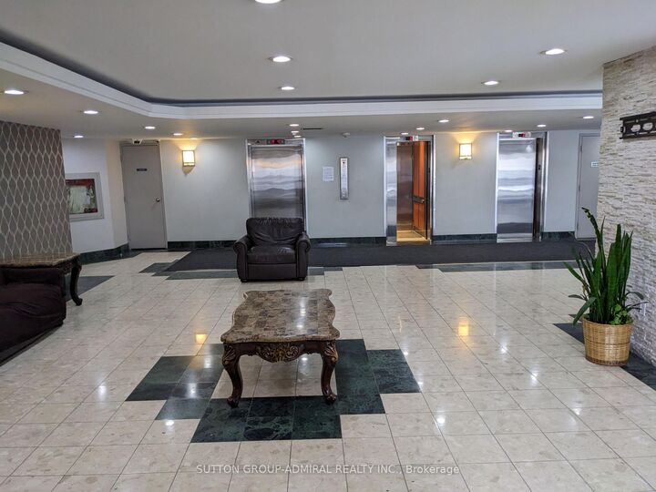 Property Photo: 41 Markbrook Lane 610 ON M9V 5E6