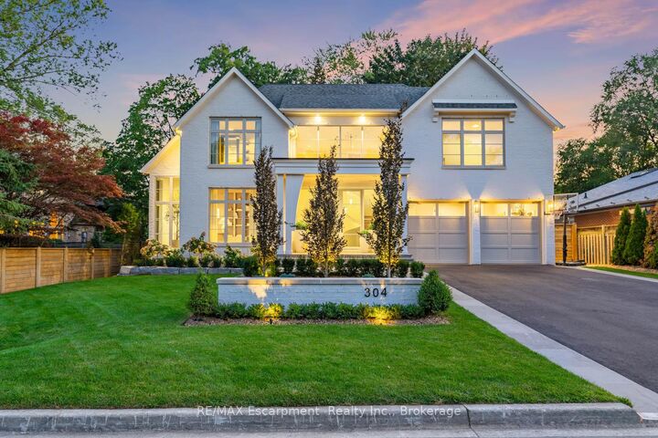 304 Pomona Avenue — photo 1