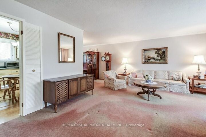Property Photo: 4356 Dublin Crescent ON L7L 2S5
