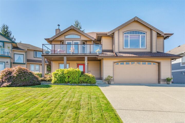 526 Douglas Pl — photo 1
