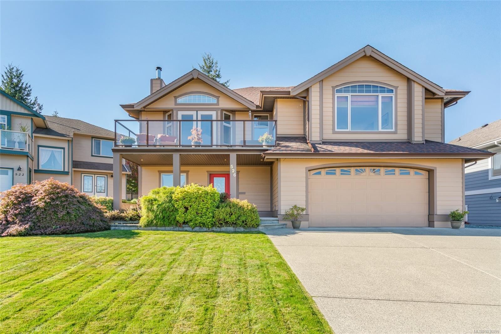 Property Photo: 526 Douglas Pl BC V9G 2B9