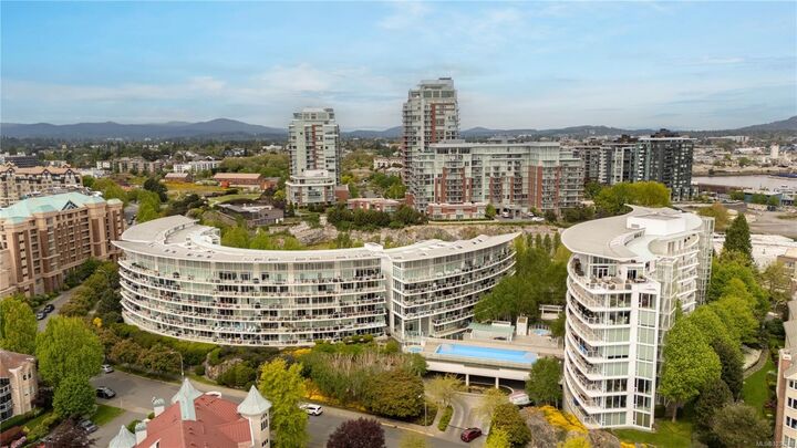 Property Photo:  68 Songhees Rd 120  BC V9A 0A3 