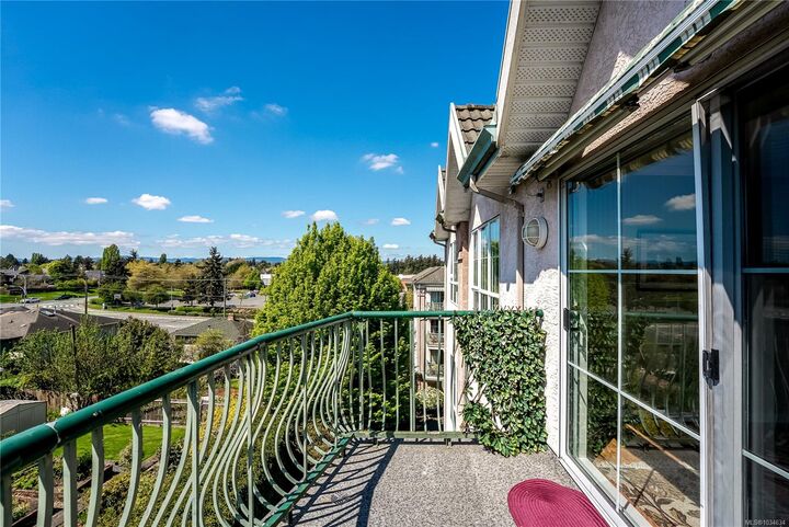 Property Photo:  3133 Tillicum Rd 413  BC V9A 2B4 
