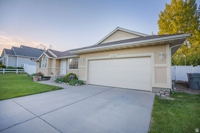 Property Photo: 940 W 550 N UT 84062