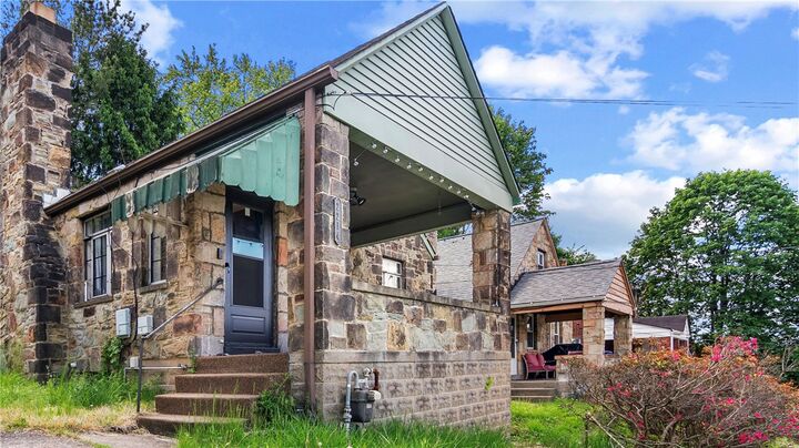 Property Photo:  2214 Laketon Rd  PA 15221 