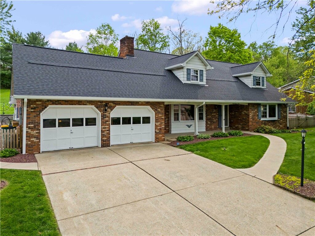 Property Photo:  103 Sweetbriar Dr  PA 15317 