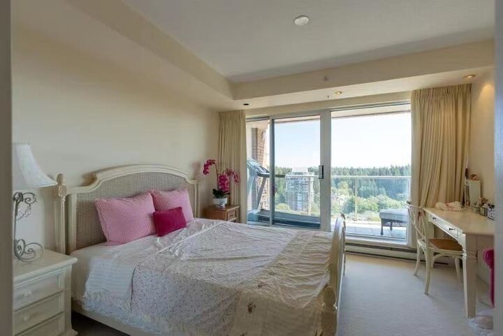 Property Photo:  5775 Hampton Place 1902  BC V6T 2G6 