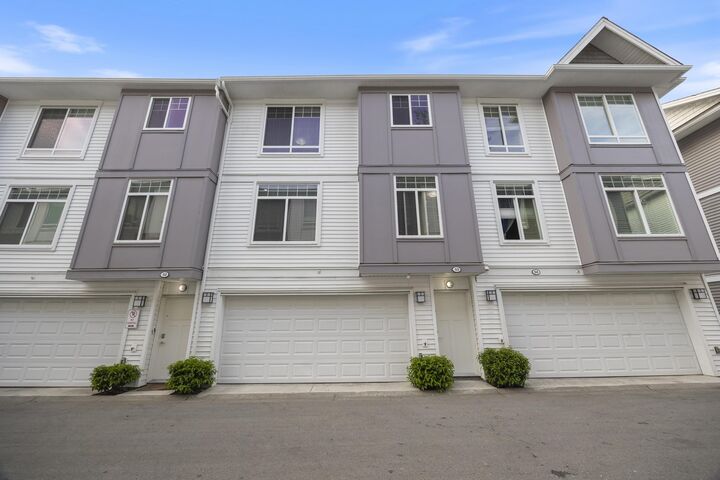 11267 133 Street 53 — photo 1