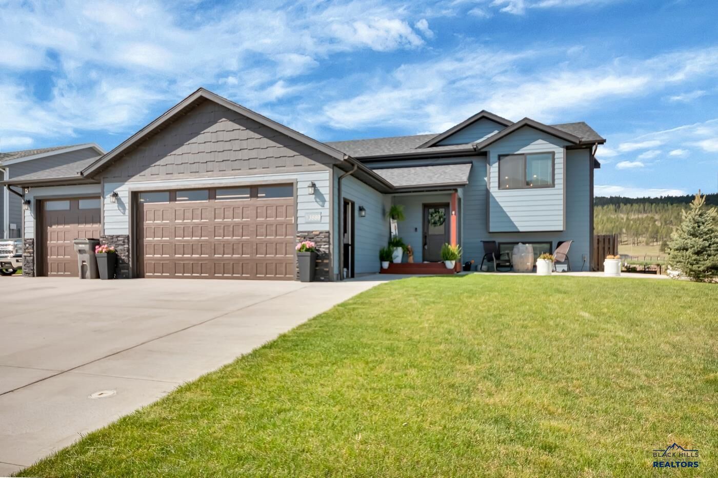 Property Photo: 13889 Telluride St SD 57769