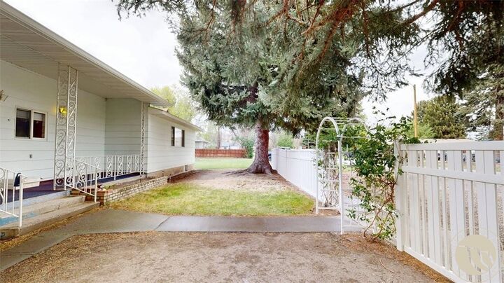 Property Photo: 215 1st St SE MT 59063
