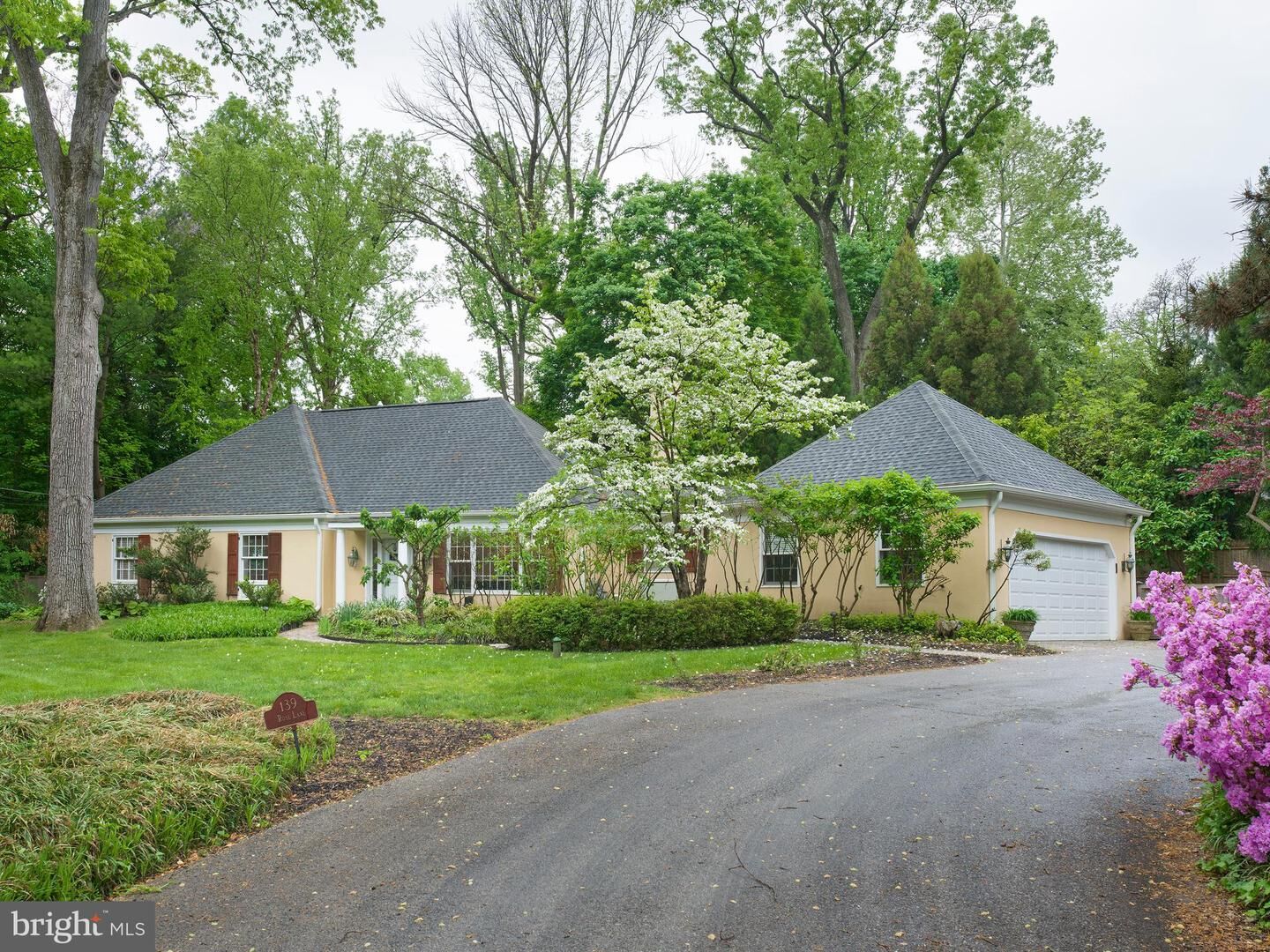 Property Photo:  139 Rose Lane  PA 19041 