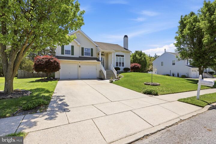 Property Photo:  28 Derby Drive  NJ 08080 