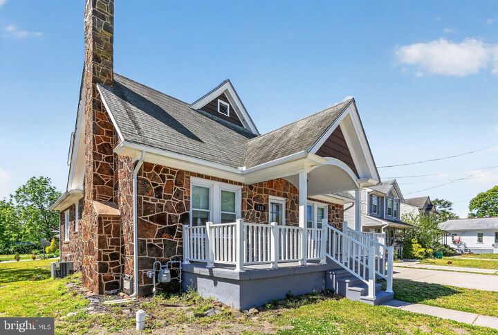 Property Photo:  715 E Oak Street  NJ 08332 