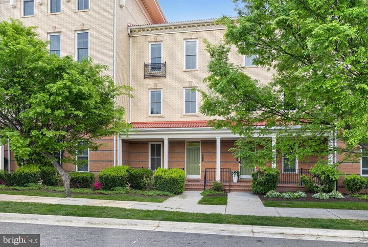 Property Photo: 2413 Conoy Street VA 22301